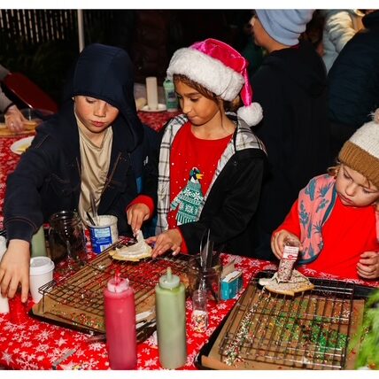 kids and cookies CAM