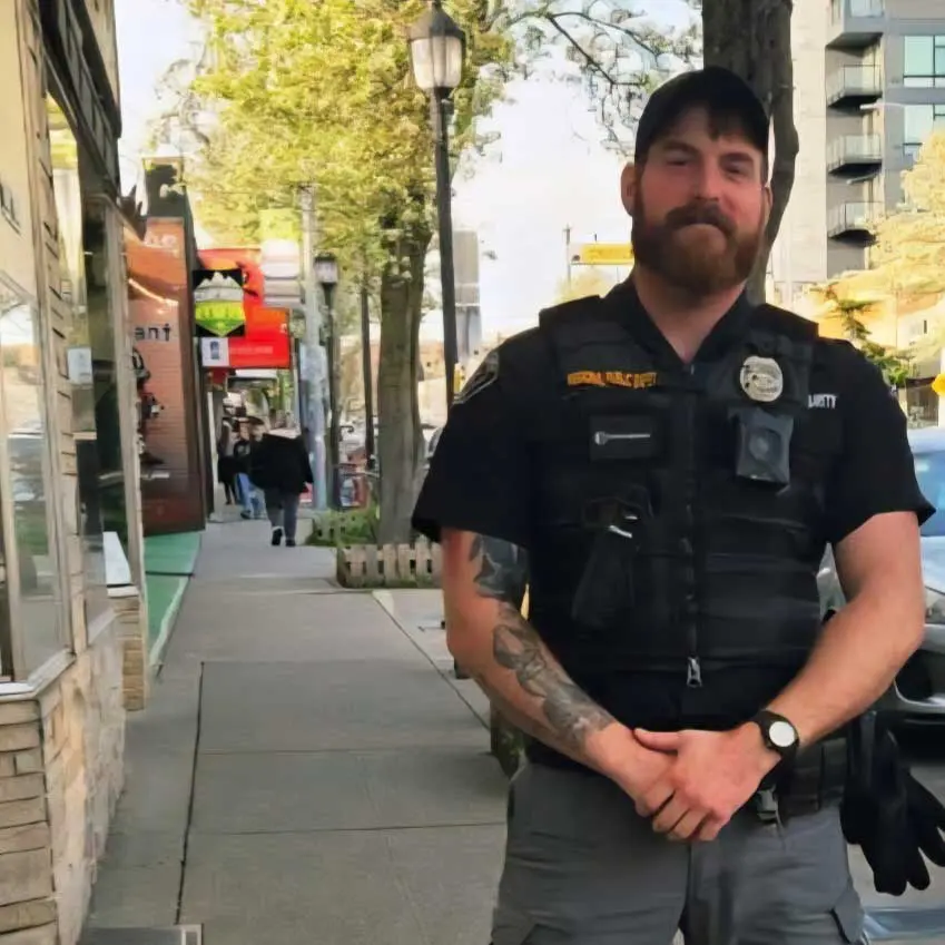 493454755-(1) 493454755-(1)